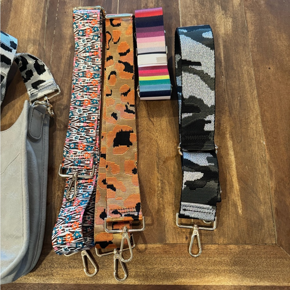 Classic Vegan Messenger Bags - Picture 3 of 6